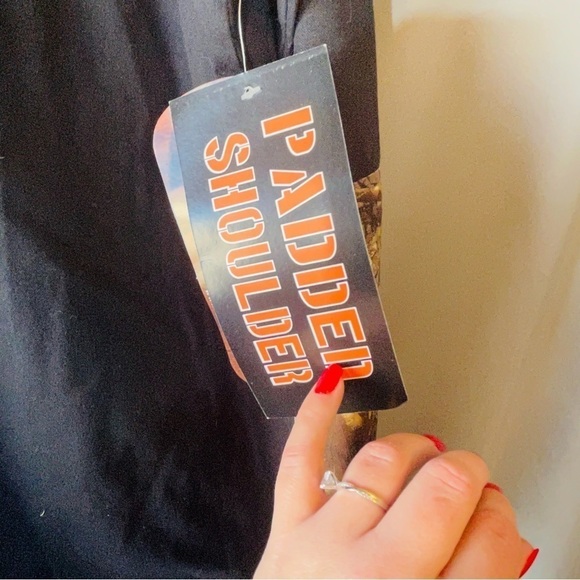 RealTree Silent Fabric Padded Shoulder Hunting Shirt - Picture 4 of 8